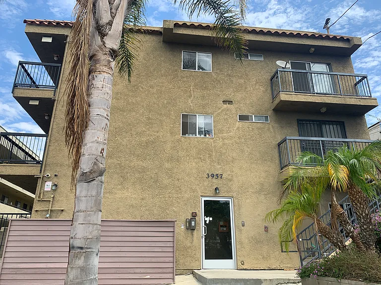 3957 Melrose Ave #1 — Photo 12