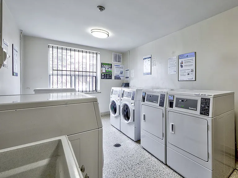1700 Victoria Park Ave — Photo 10