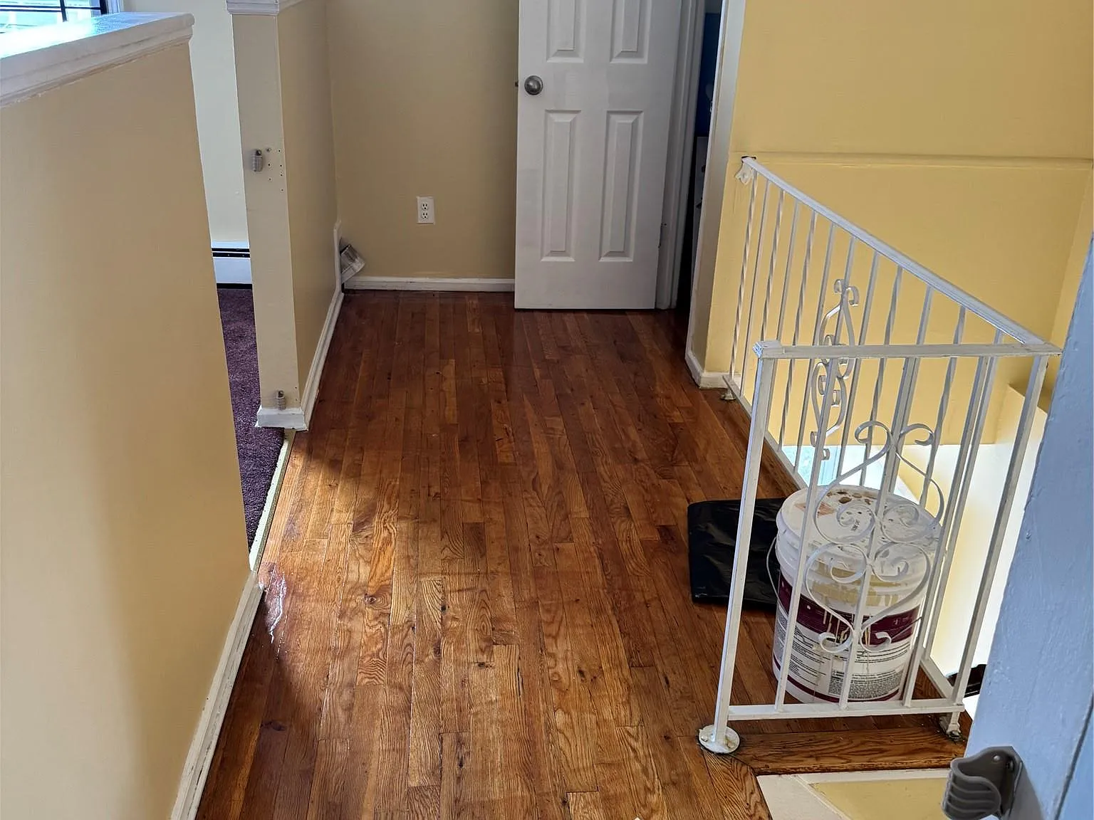 3 bed, 1.5 bath, 2300 sqft, $3,200 — Photo 3