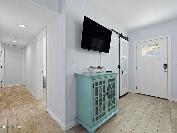 5th image of 523 10TH Avenue N