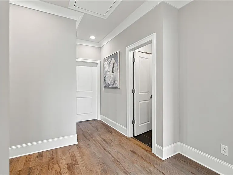 140 Clover Ct — Photo 22
