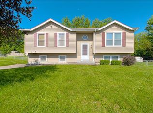 10648 N Oak Trafficway, Kansas City, MO 64155
