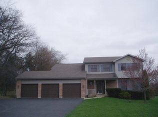 6N203 Old Homestead Rd, St Charles, IL 60175