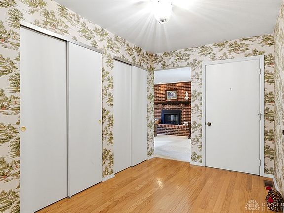 4th image of 313 Towncrest Dr