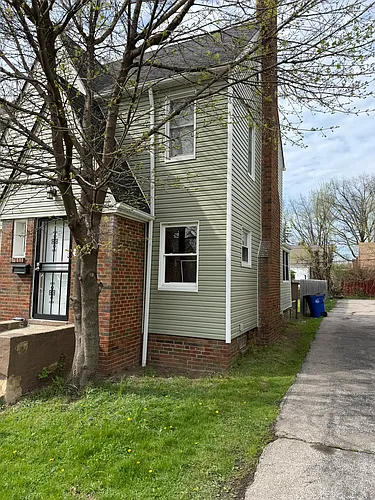 16305 Throckley Ave Photo 1
