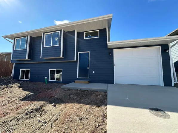 1073 Quinn Dr, Hill City, SD 57745