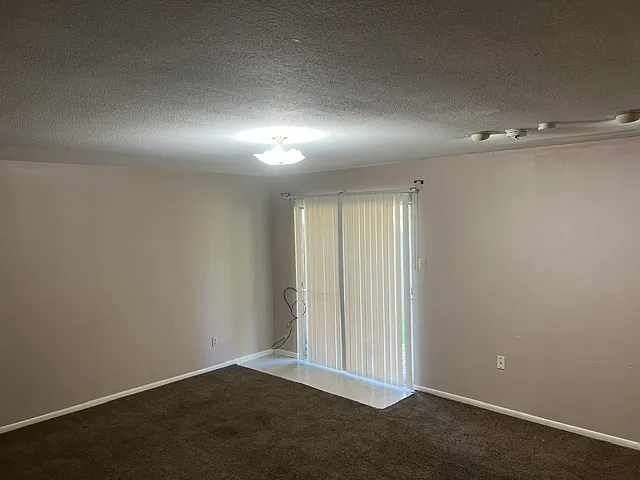 818 Asheville Dr — Photo 2