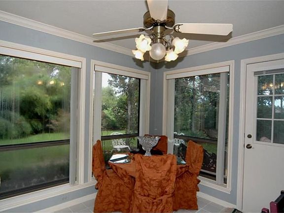 3rd image of 16463 Dunmoor Dr