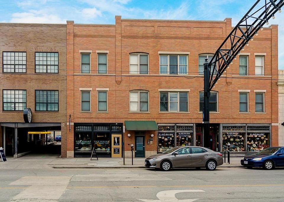 1st image of 769 N High St APT 307