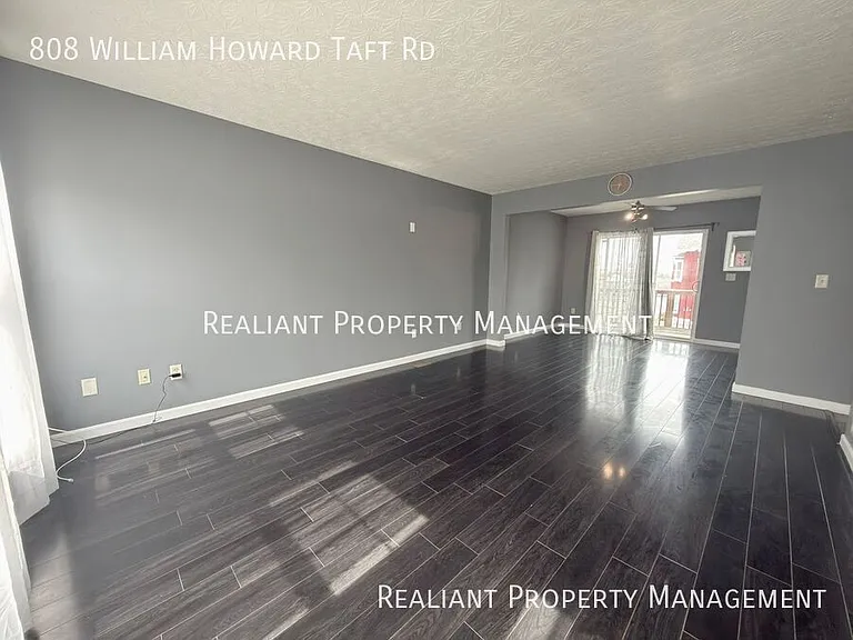 808 William Howard Taft Rd — Photo 2