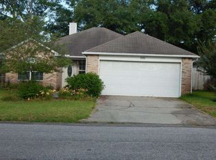 990 Southern Oaks Ct, Fort Walton Beach, FL 32547