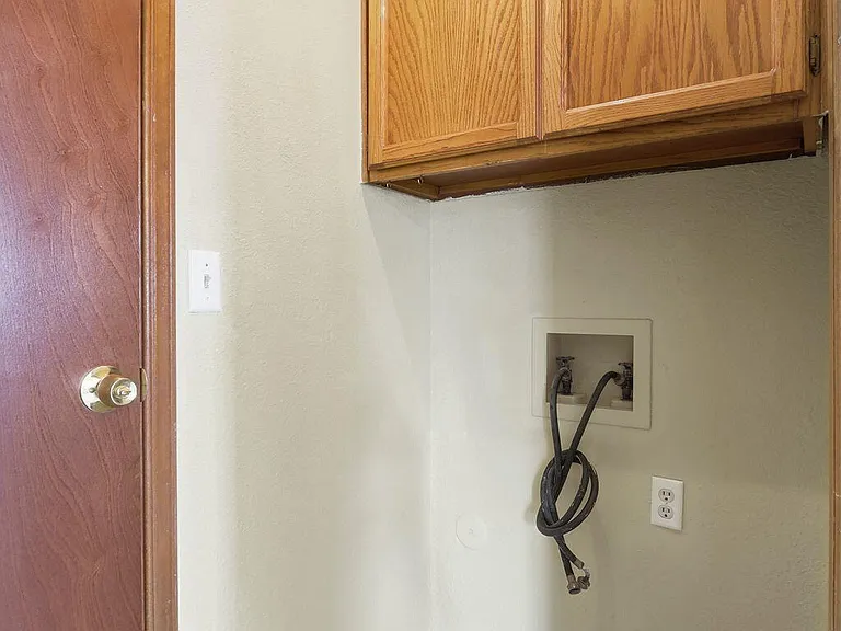 6900 Imperial Ridge Dr — Photo 13