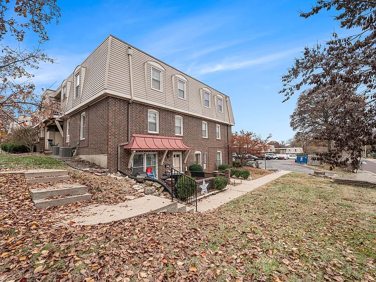 Heatherwood Apartments — Photo 2