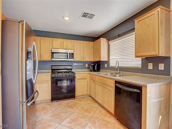 4th image of 7478 Thistle Poppy Ave