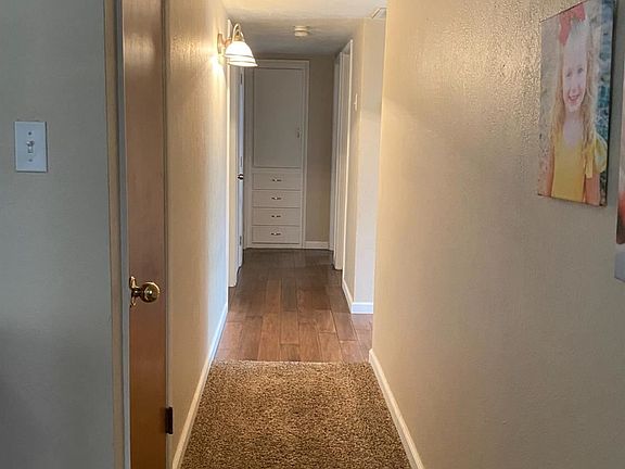 5th image of 3141 W Caruthers Ave