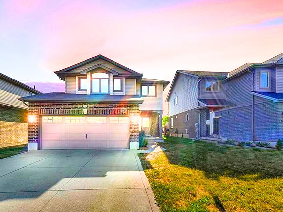 3rd image of 2062 Cherrywood Trl