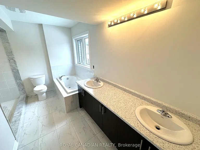 9 Bannister Rd #UPPER — Photo 18
