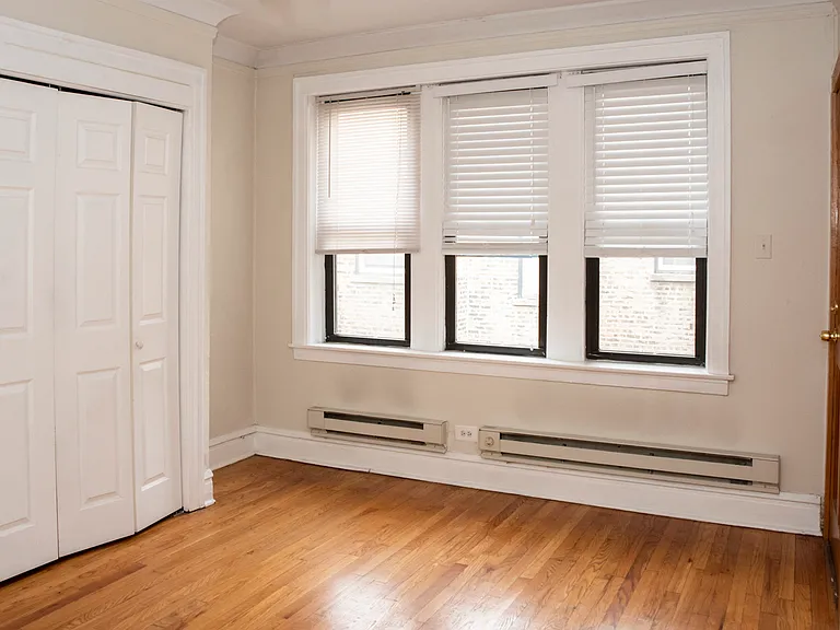 837 W Cornelia Ave #2N — Photo 3