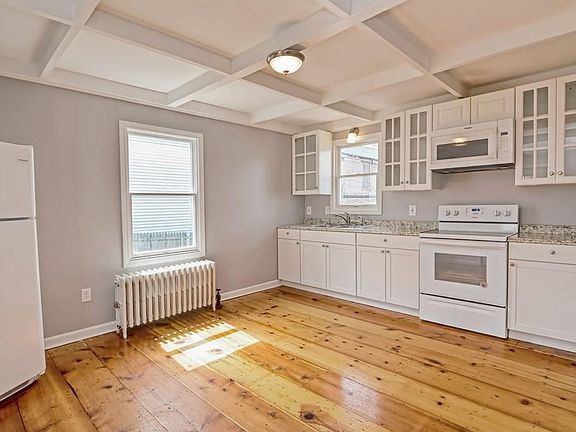 2nd image of 91 Milk St