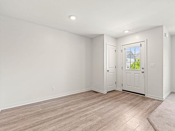 5th image of 3641 Andover Ln