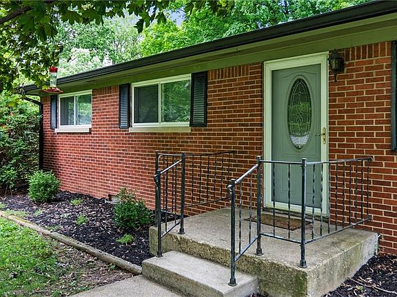 4th image of 1315 Hathaway Dr