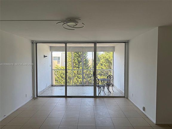 3rd image of 952 NE 199th St #4K
