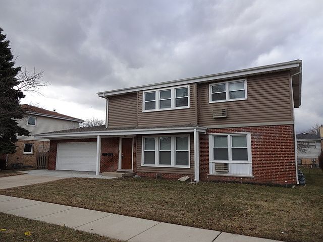 1st image of 9246 N Courtland Dr