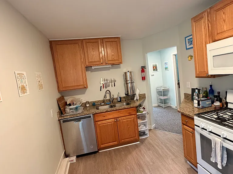 606 W Summit St #2 — Photo 6
