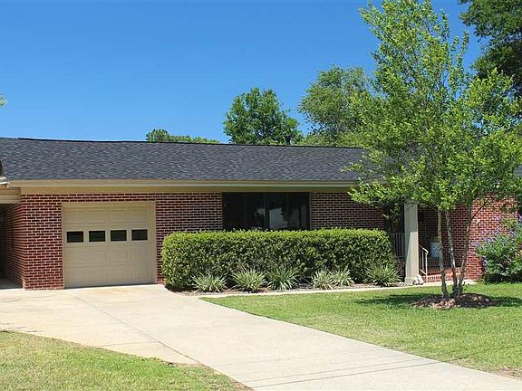 2nd image of 2020 Morningside Dr