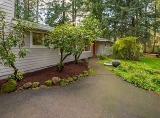 15157 S Burkstrom Rd, Oregon City, OR 97045