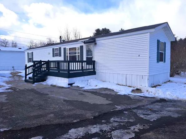 7 Carla Court, Holderness, NH 03245