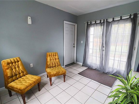 4th image of 3154 E County Road 300 S