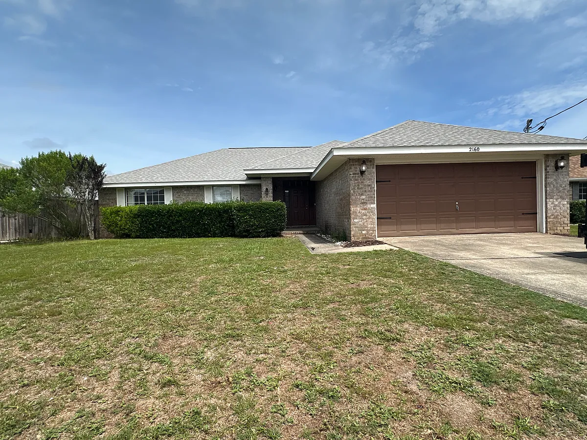 Building Photo - 2160 Castle Grove Dr