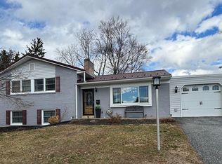 11 Colgate Dr, Camp Hill, PA 17011