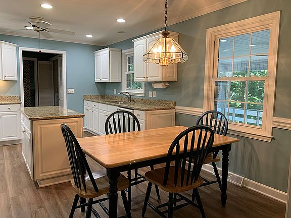 4th image of 1504 Brentwood Way