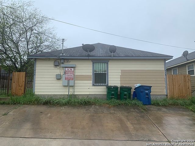 1st image of 414 Amires Pl