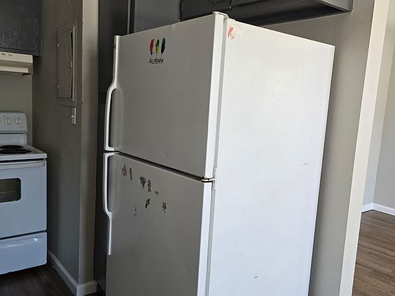 3rd image of 3 Claremont Pl APT A