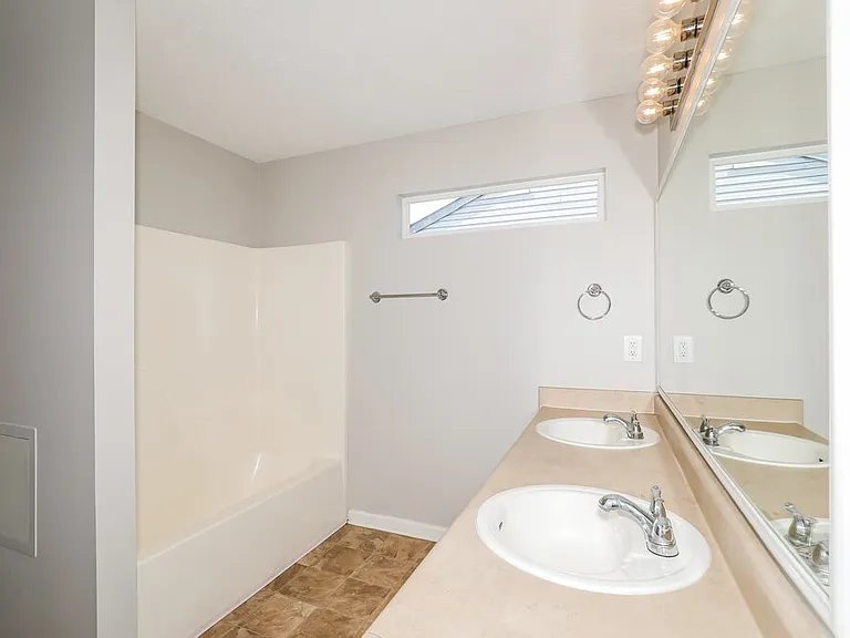 5309 Waterton Lakes Dr — Photo 12