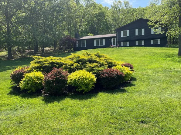 18636 Vixen Dr, Wildwood, MO 63069