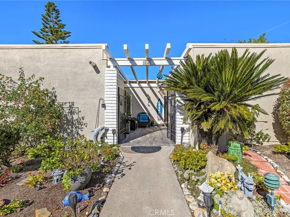 2026 Via Mariposa E #D, Laguna Woods, CA 92637