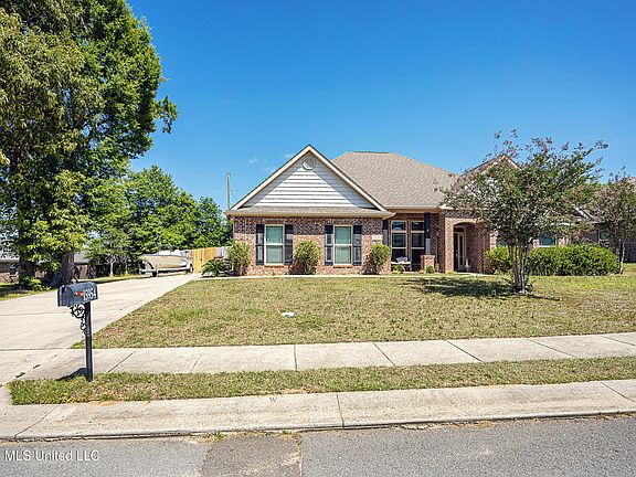 3rd image of 15954 Walker Farm Ln