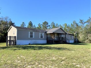 107 Lee Ct, Interlachen, FL 32148
