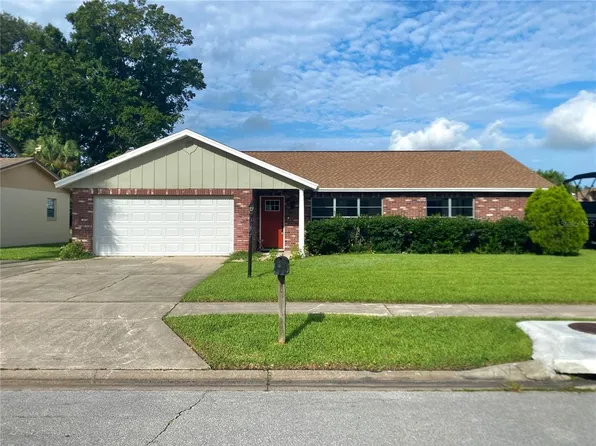 2952 Carriage Drive, South Daytona, FL 32119