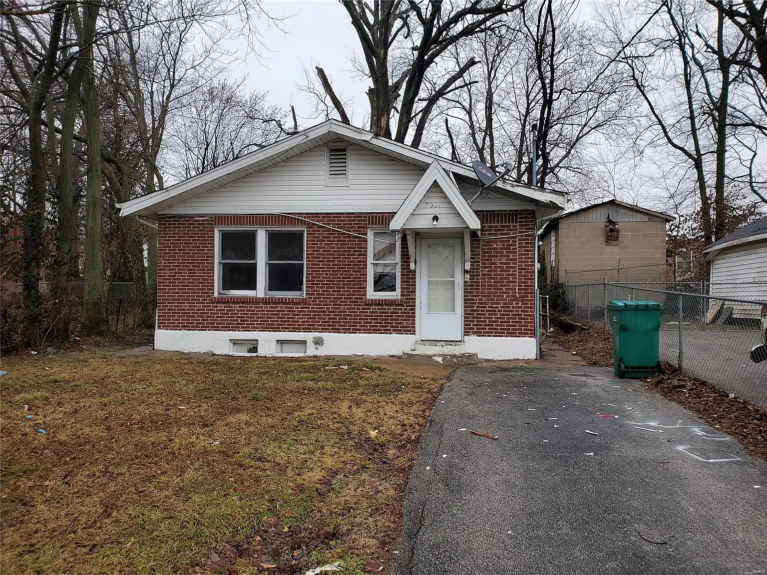 7061 Florence Pl photo 1