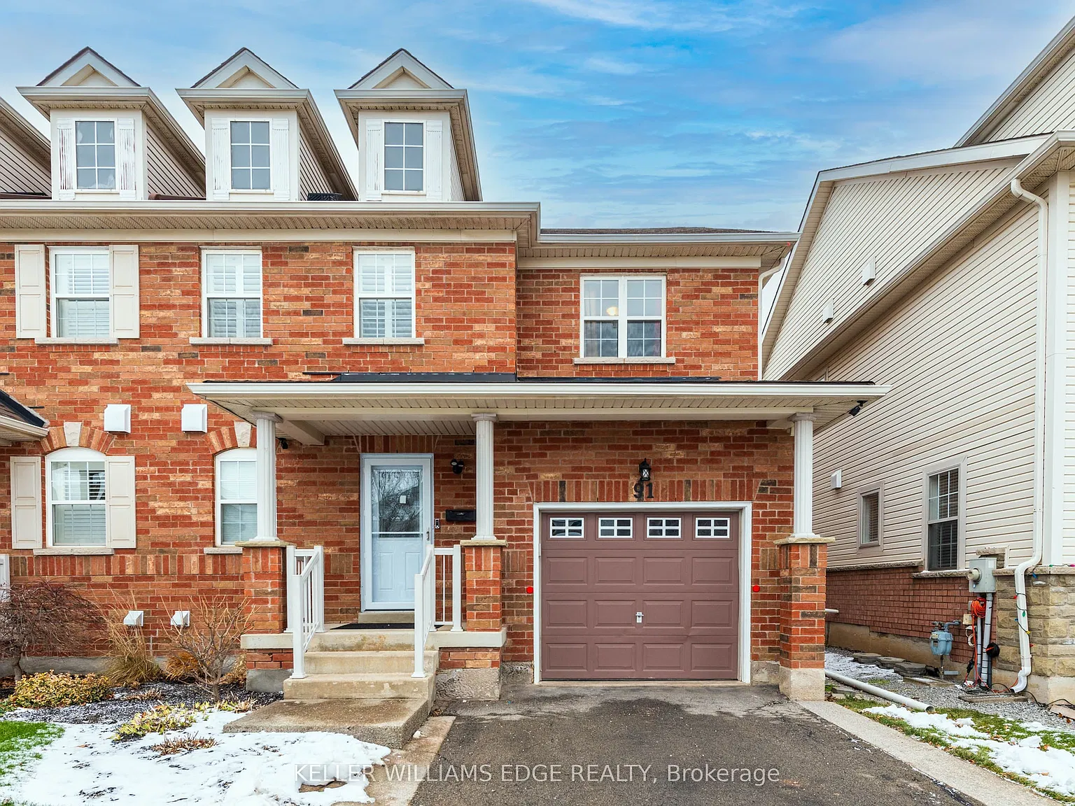 3 bed, $2,400 — Photo 3