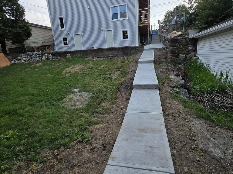 627 N Main St #2 — Photo 3