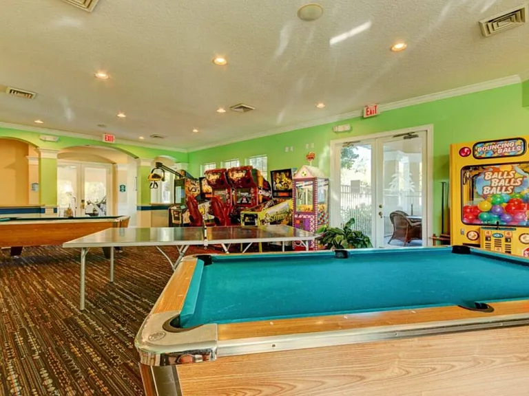 Silver Palm Dr — Photo 42