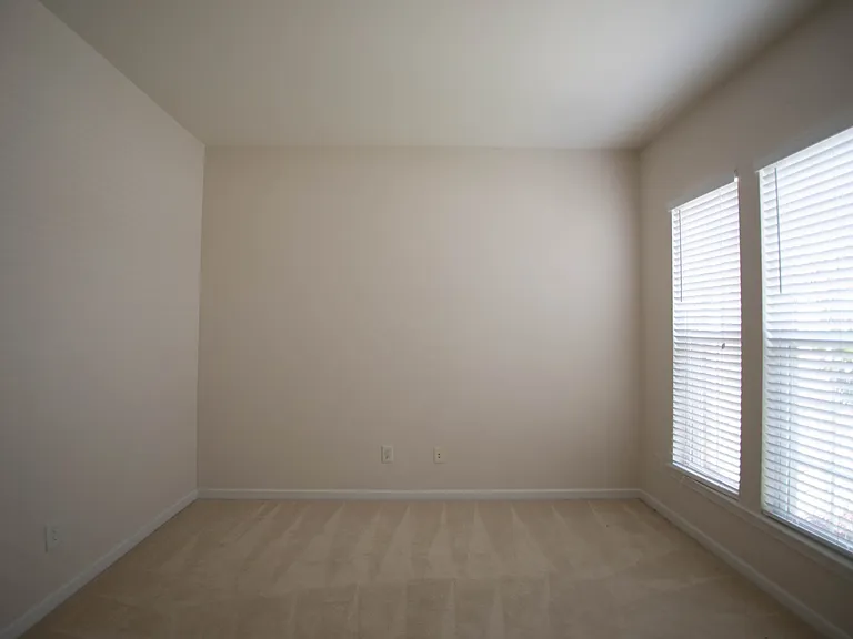 9750 Jupiter Forest Dr — Photo 15