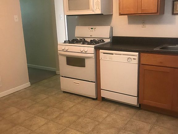 3rd image of 9124 Ramona Ave