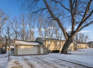 200 Interwood Dr, Glencoe, MN 55336
